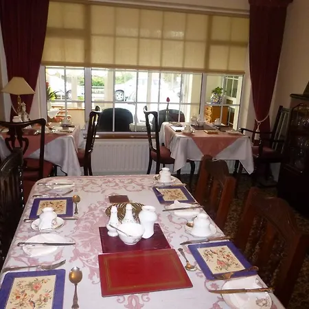 Bed & Breakfast Glencree 3*